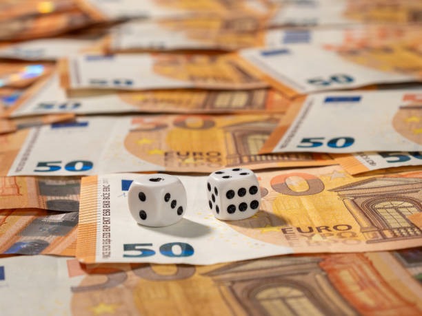 Live Texas Poker table with dealer and players on boybet platform